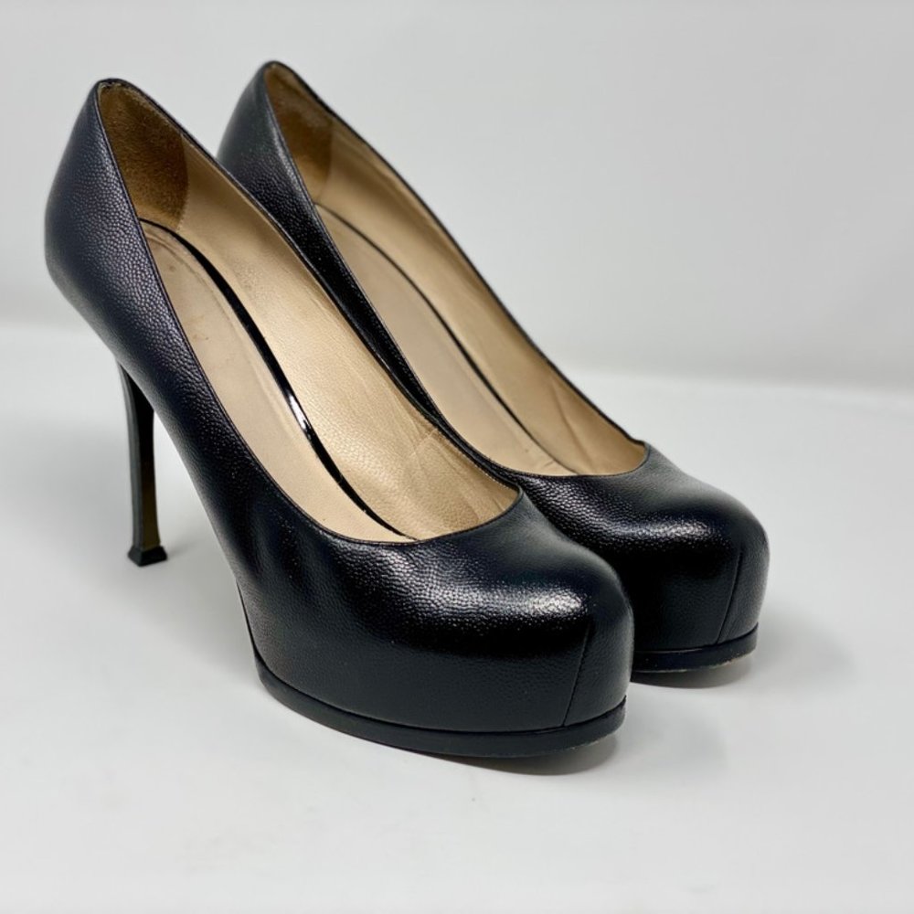 Yves Saint Laurent Tribute Pumps